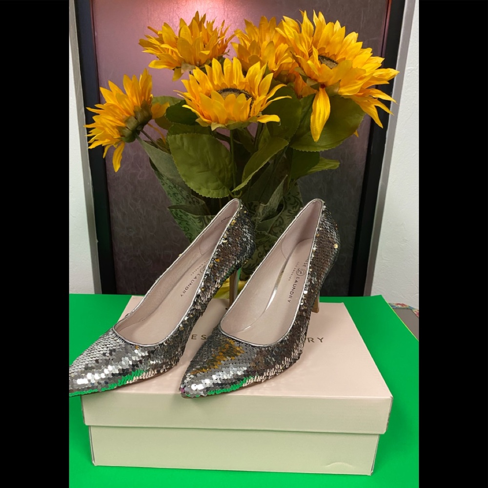 CHINESE LAUNDRY Flip sequin silver/gold heels